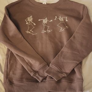 Tillys skeleton sweatshirt size S